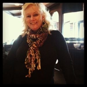 Meet your Posher, Loretta